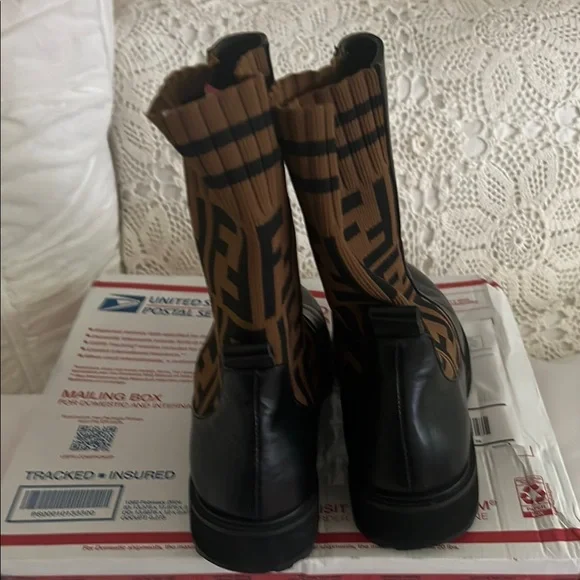 Fendi Black and Brown Ankle Boots with FF Monogram - Picture 4 of 5